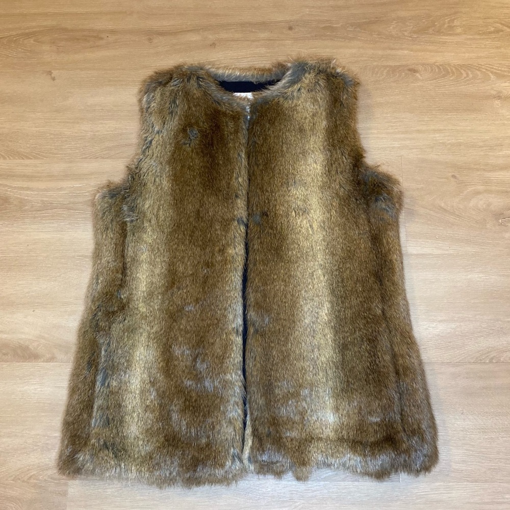 ZARA FAUX FUR VEST